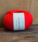 Rød - StudioMoyo - Merino Cashmere