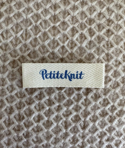 "PETITEKNIT"-LABEL ELECTRIC BLUE