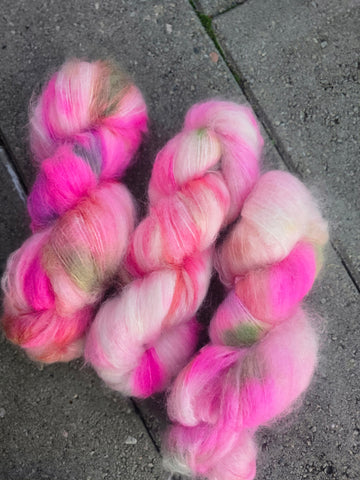 Strawberry - StudioMoyo - Fat Mohair