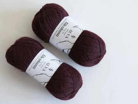 382 Dark Bordeaux - Alva