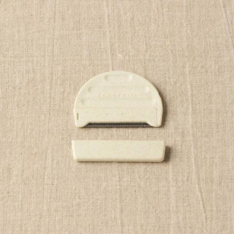 Cocoknits - Fuzz Off Comb II